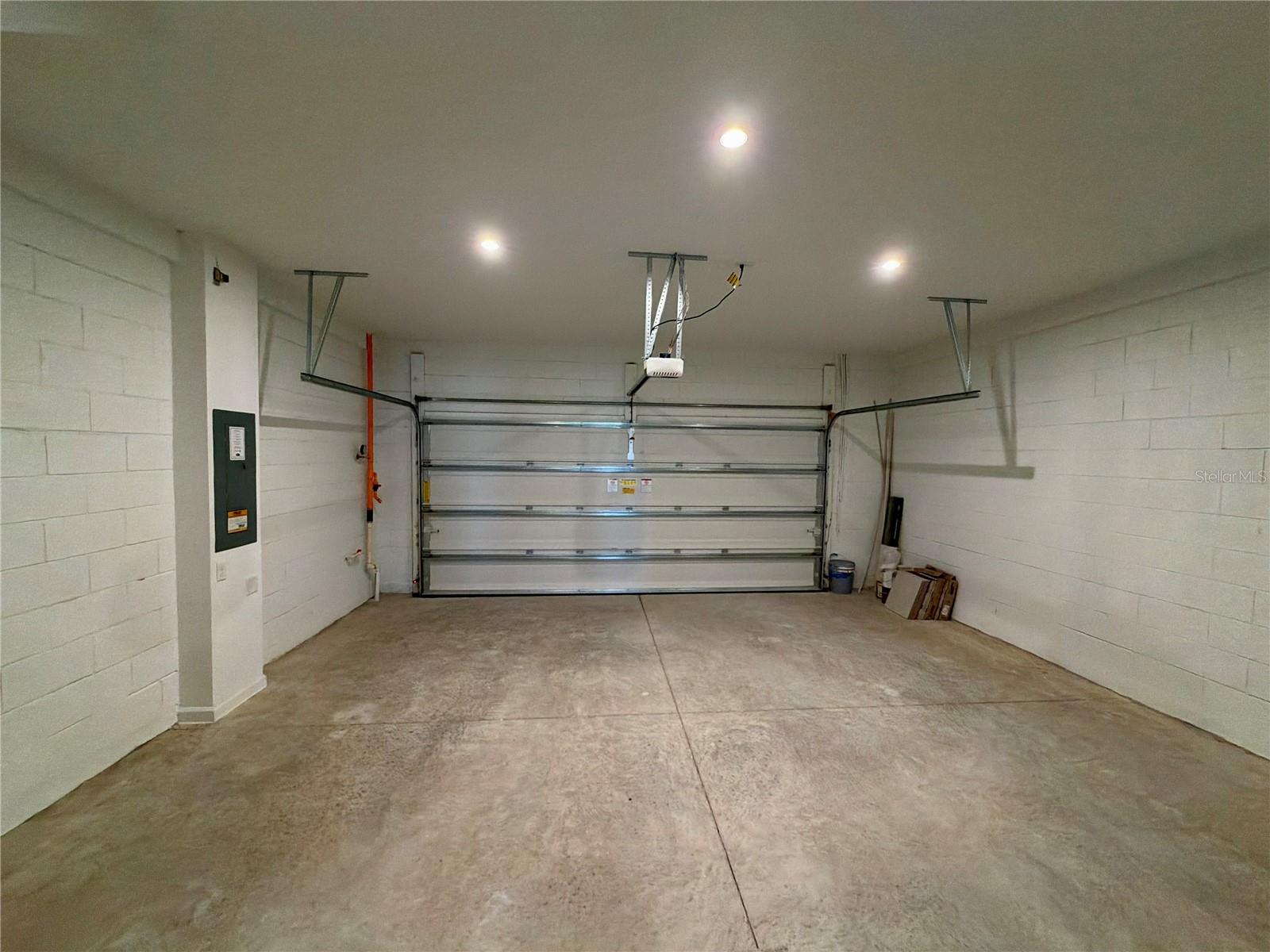 Image 33 of 55 For 10059 Gazebo Alley