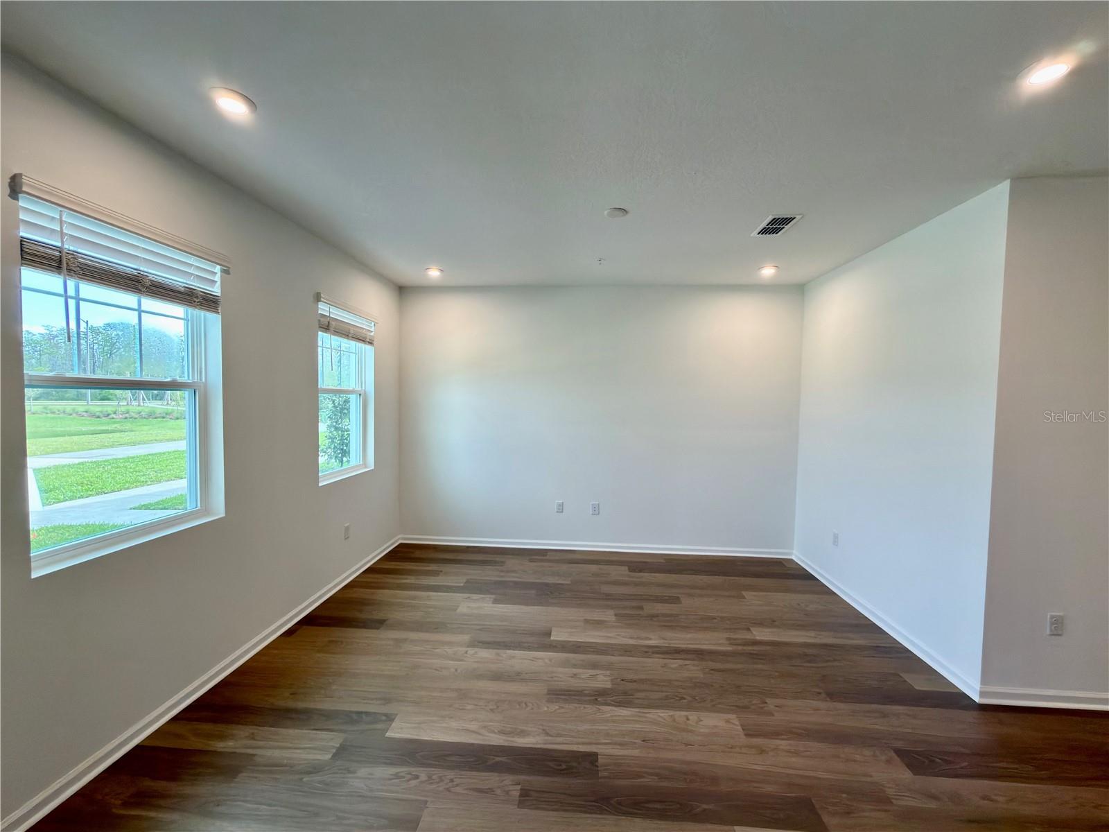 Image 4 of 55 For 10059 Gazebo Alley