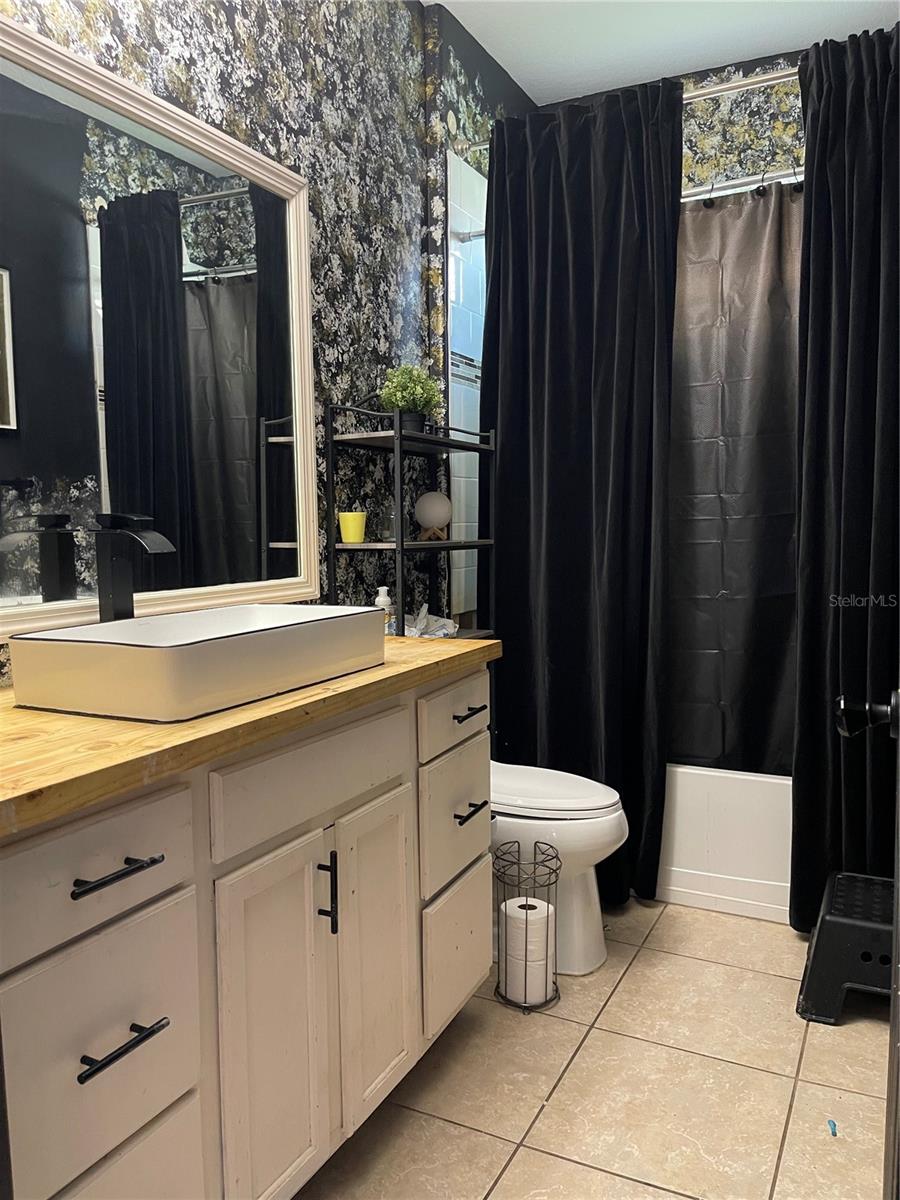 Image 18 of 23 For 3758 Paradiso Circle