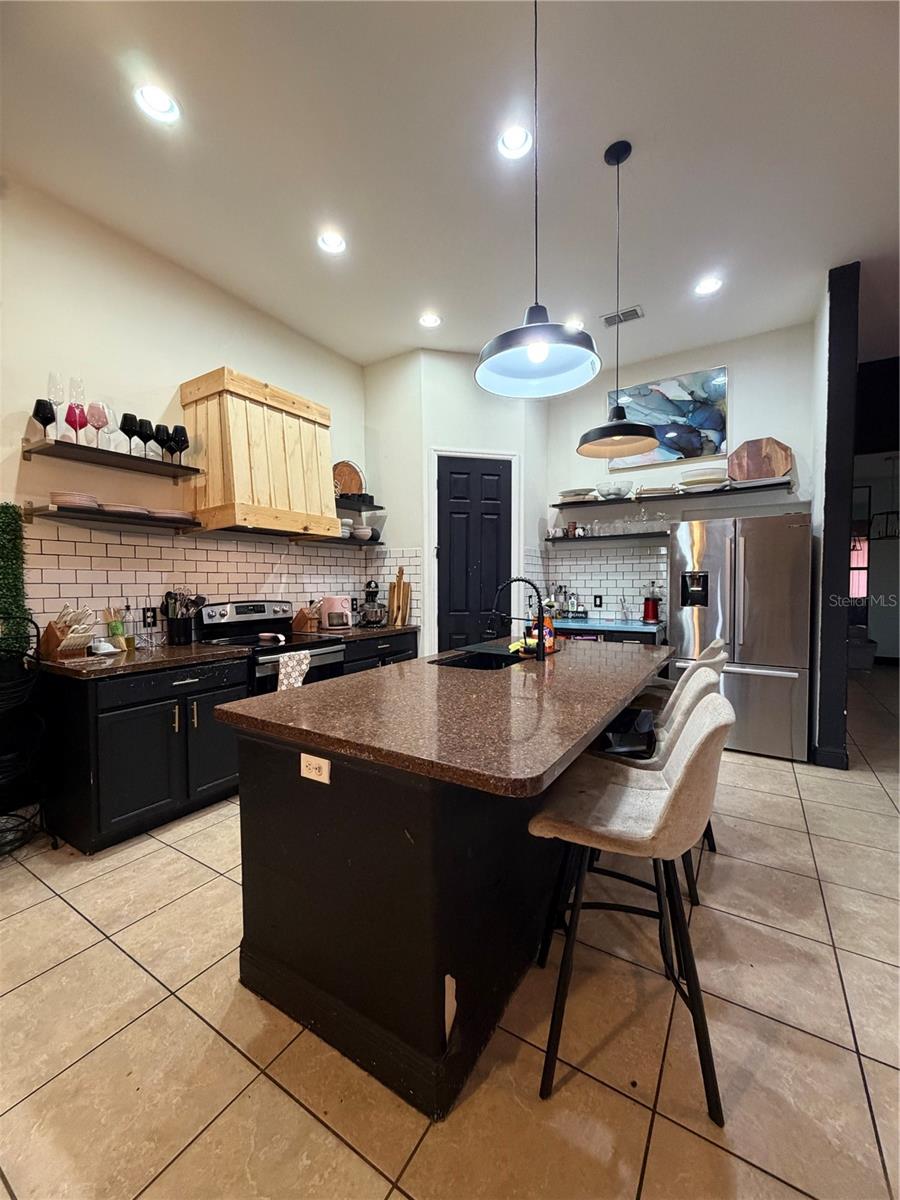 Image 5 of 23 For 3758 Paradiso Circle