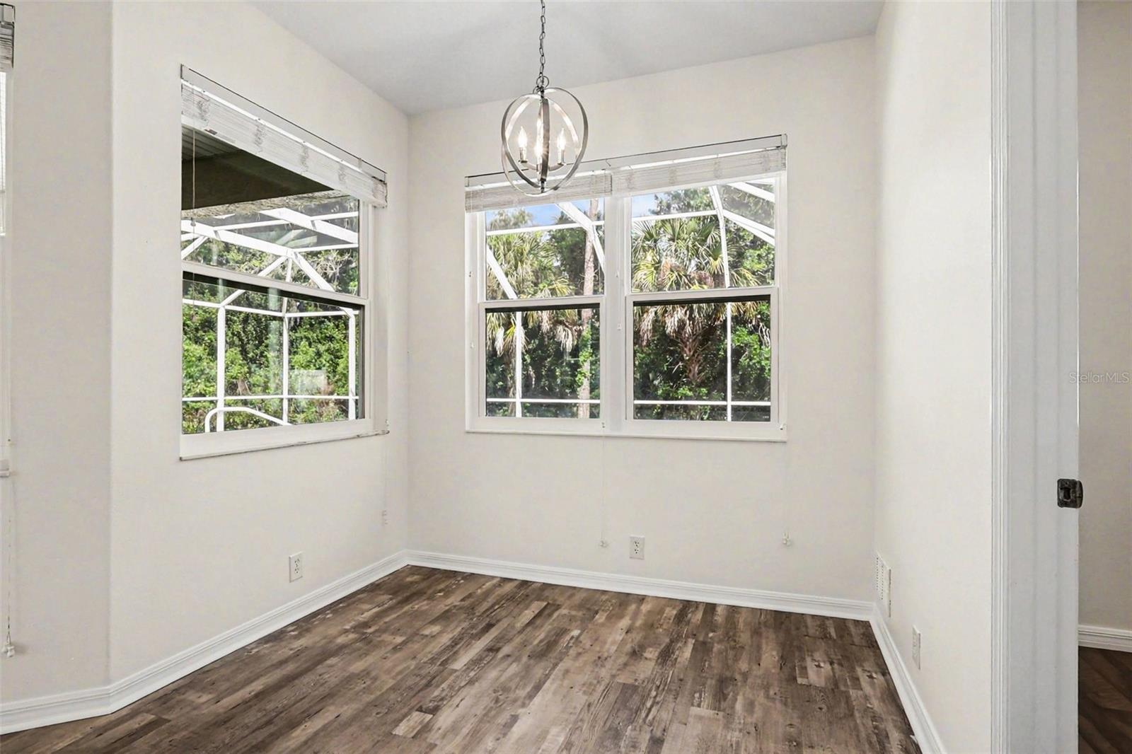 Image 14 of 30 For 2820 124th Avenue E