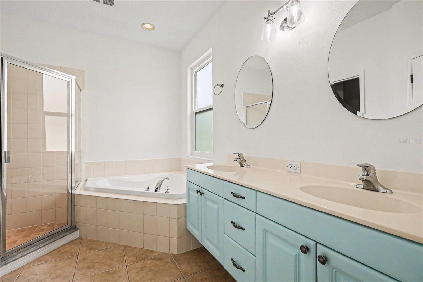 Image 18 of 30 For 2820 124th Avenue E