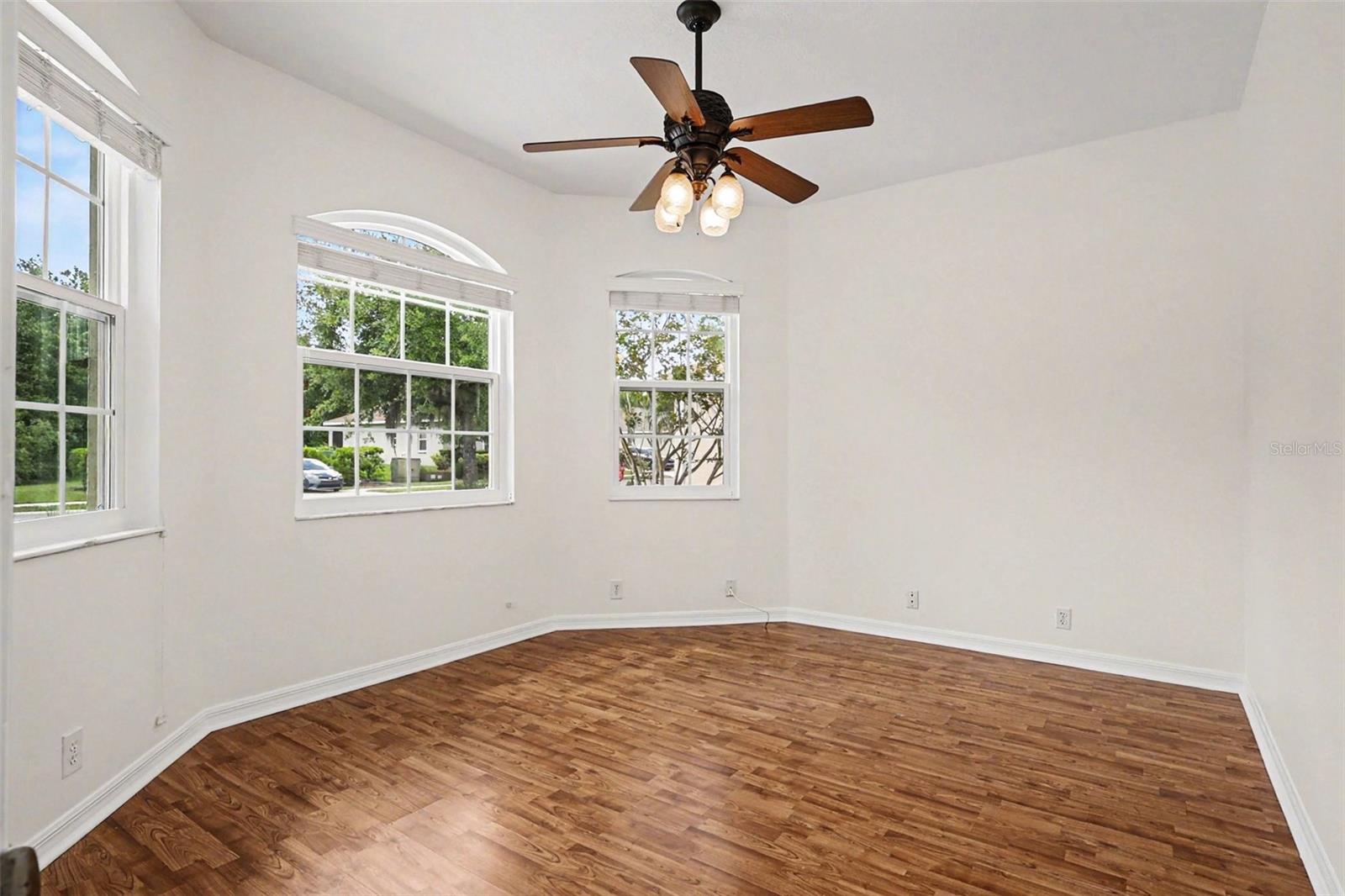 Image 19 of 30 For 2820 124th Avenue E