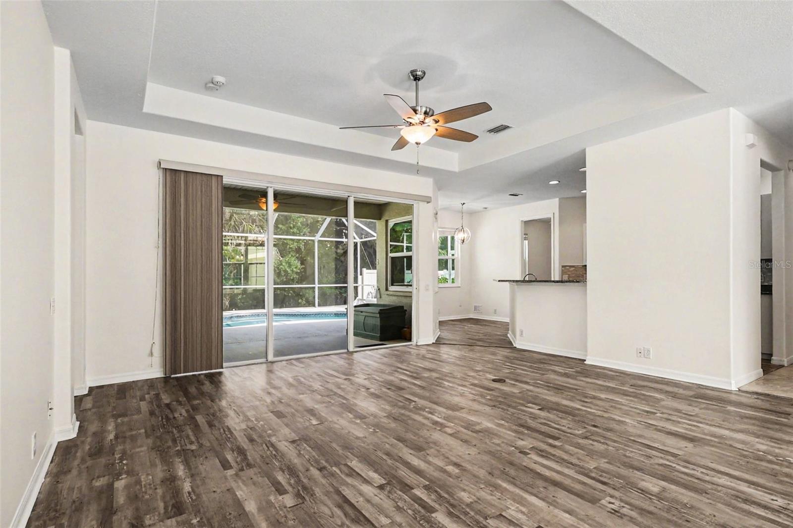 Image 9 of 30 For 2820 124th Avenue E