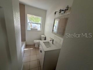 Image 6 of 8 For 1653 Hastings Street