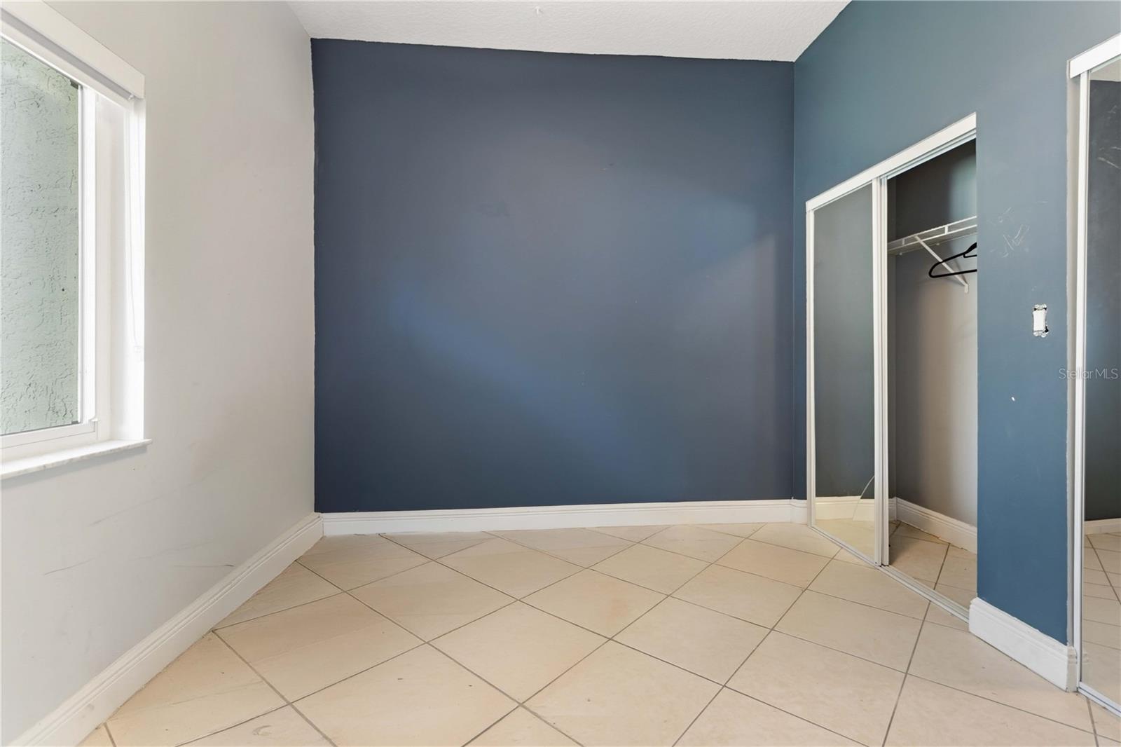 Listing photo id 11 for 21717 129th Avenue