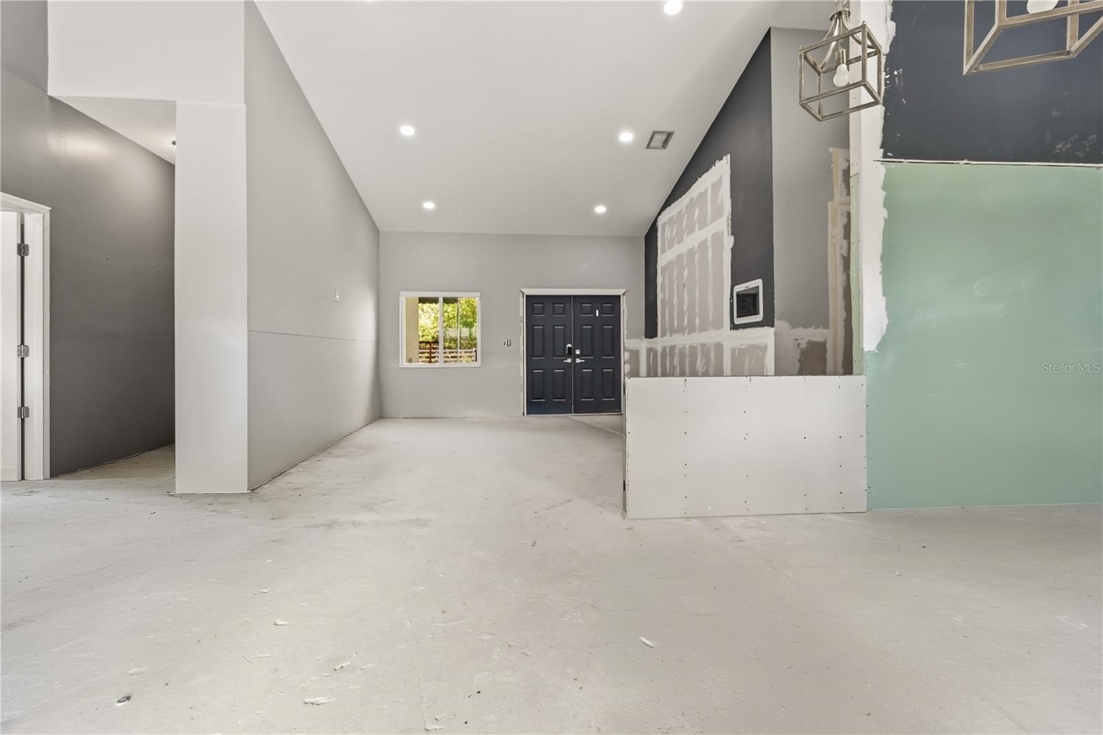 Listing photo id 0 for 21717 129th Avenue