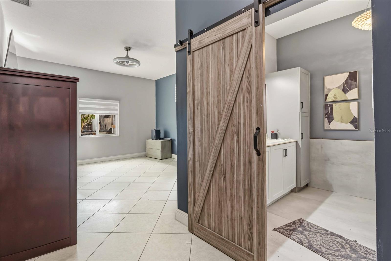 Listing photo id 7 for 21717 129th Avenue