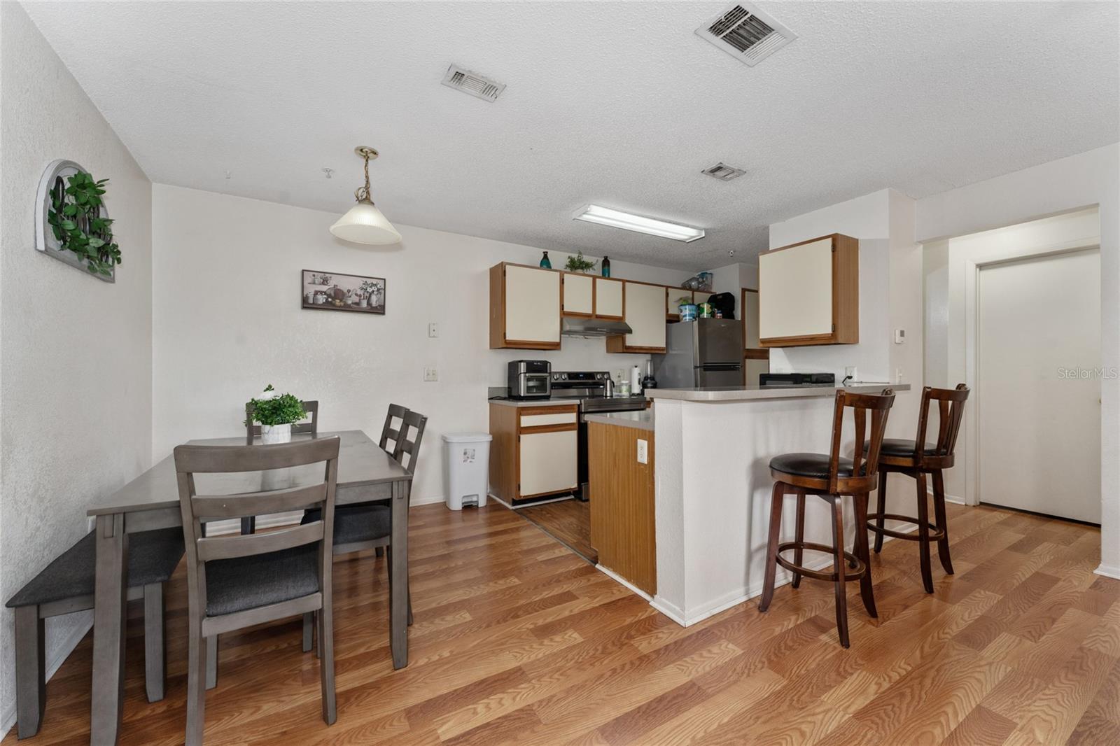 Image 15 of 28 For 627 Dory Lane 304