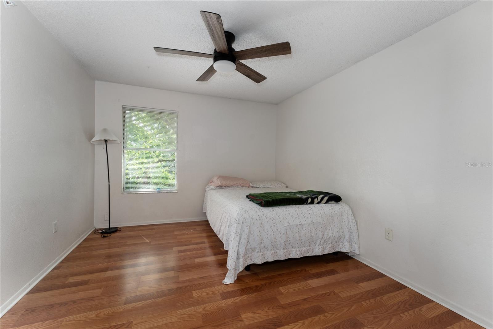 Image 20 of 28 For 627 Dory Lane 304