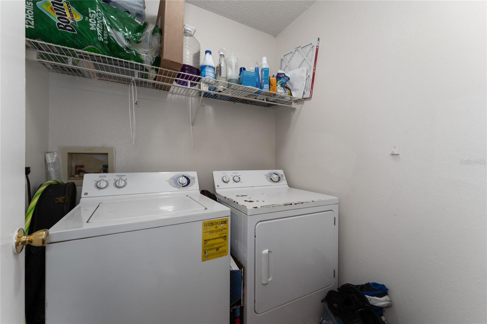 Image 25 of 28 For 627 Dory Lane 304