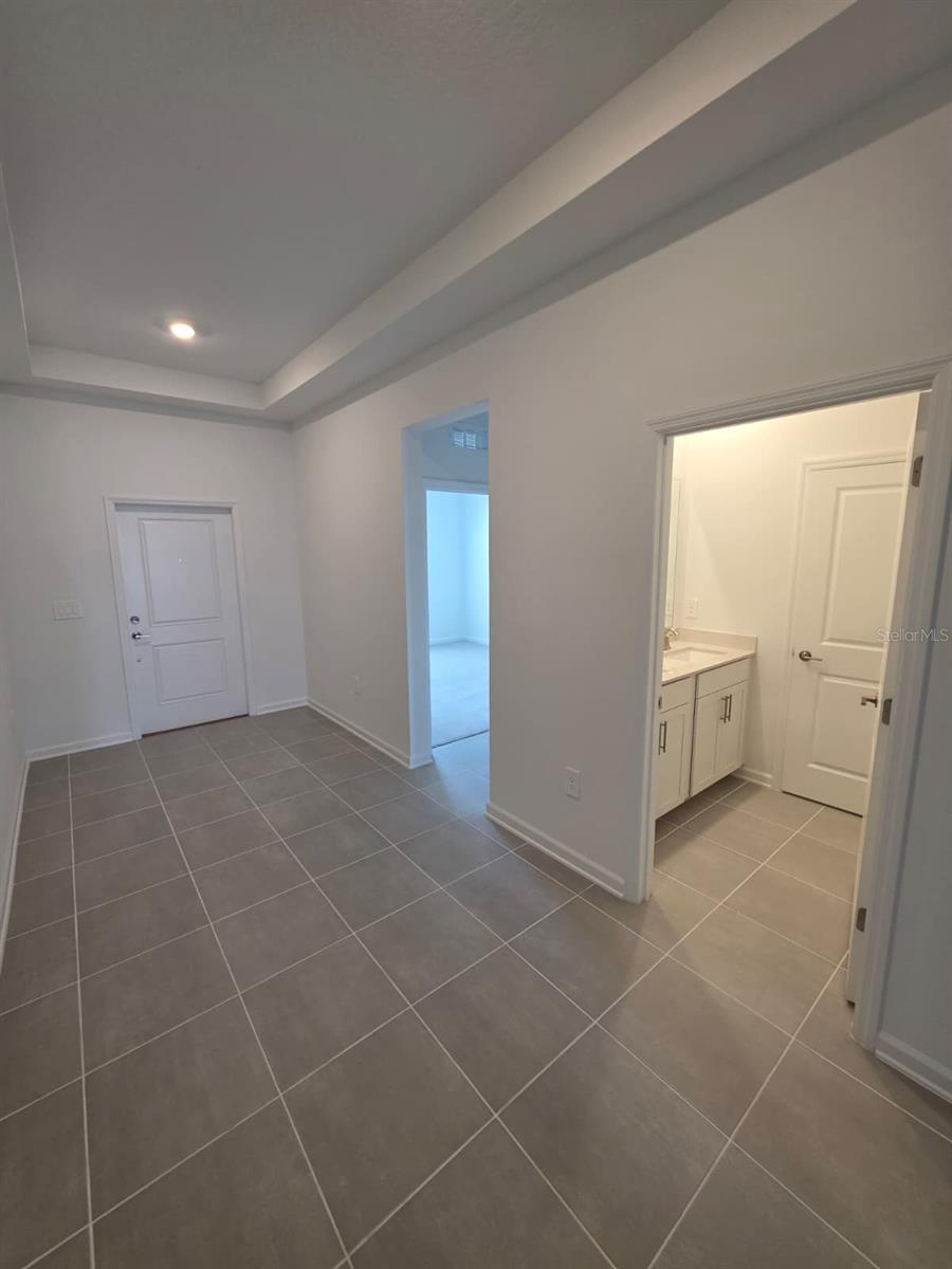 Image 3 of 23 For 5637 Nina Way