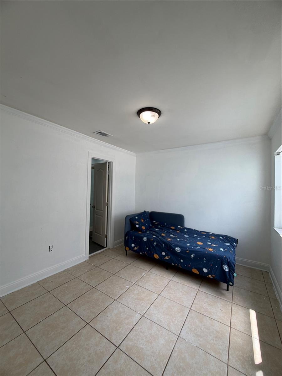 Image 12 of 17 For 441 Prestwick Place