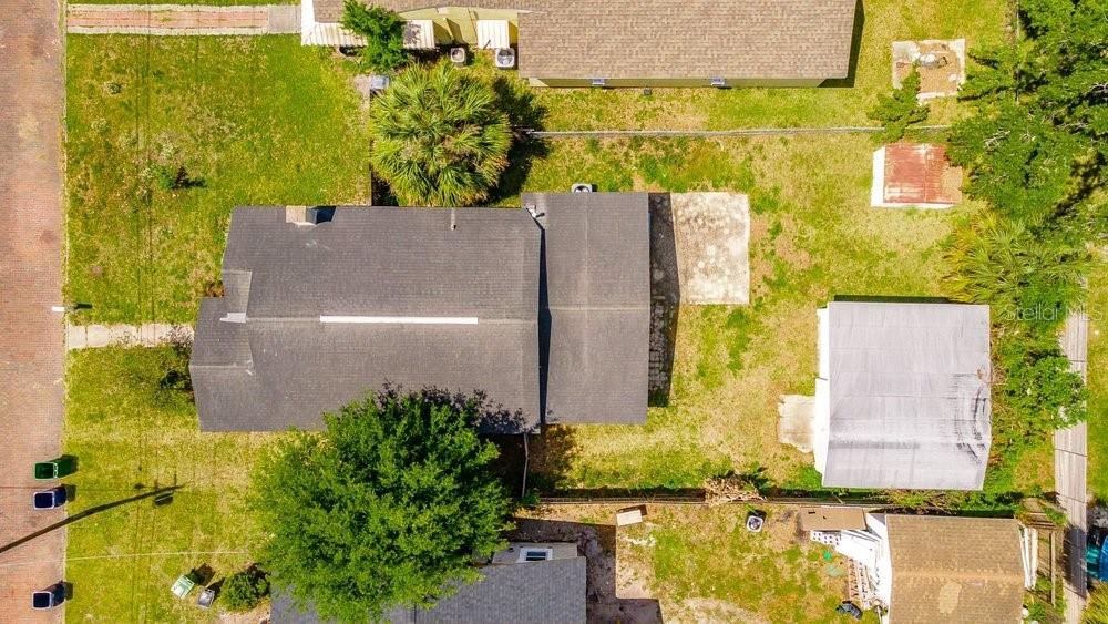 Listing photo id 28 for 919 Plymouth Street