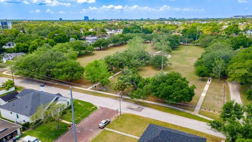 Listing photo id 37 for 919 Plymouth Street