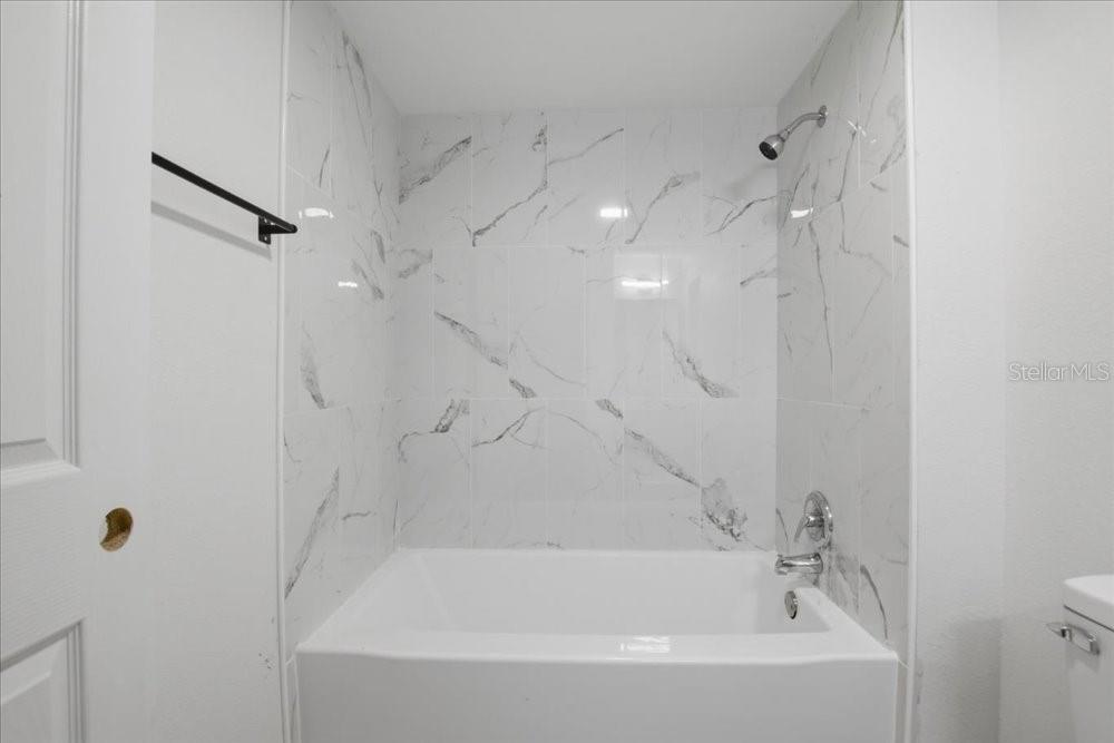 Image 13 of 33 For 710 Fiesta Lane