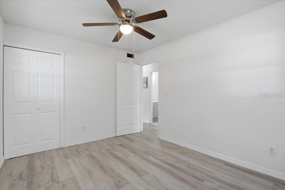 Image 15 of 33 For 710 Fiesta Lane