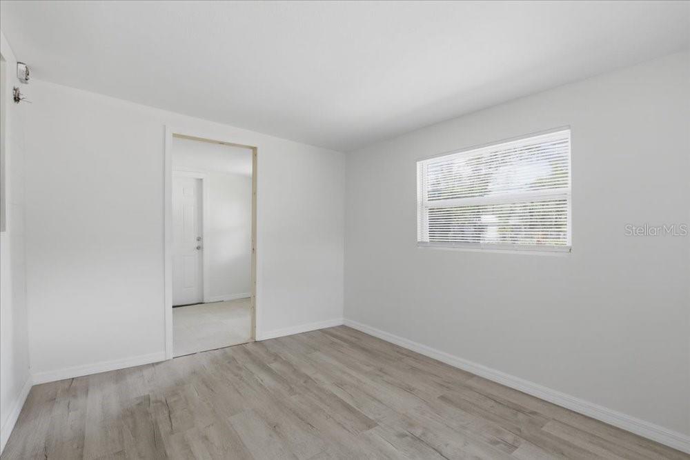 Image 18 of 33 For 710 Fiesta Lane