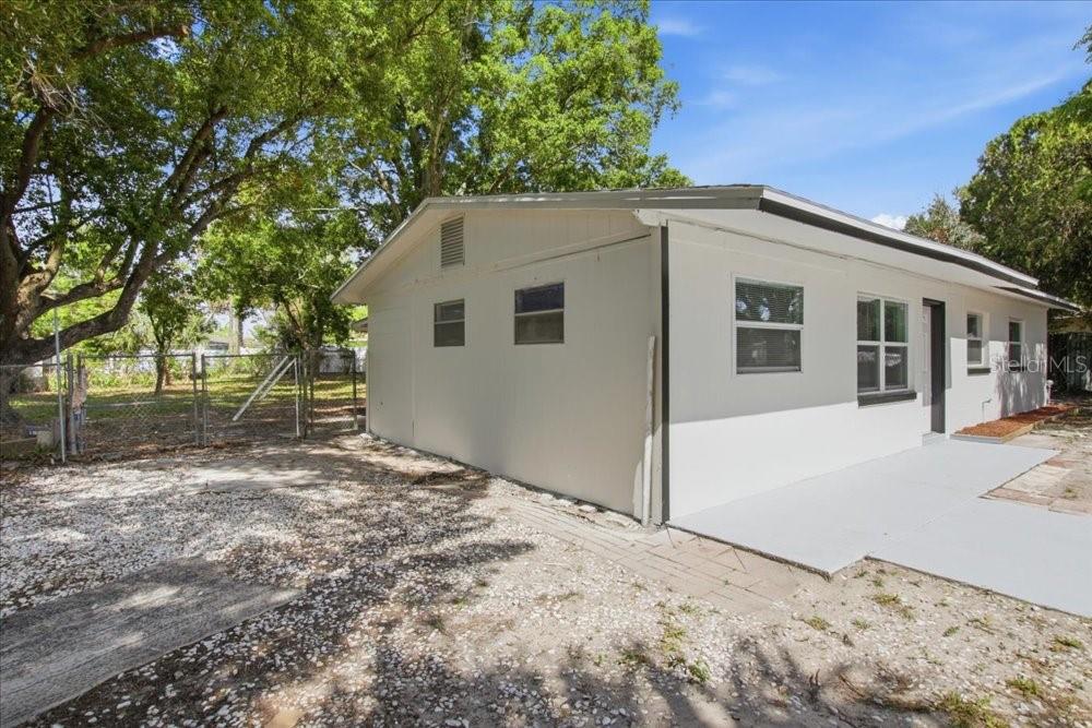 Image 2 of 33 For 710 Fiesta Lane