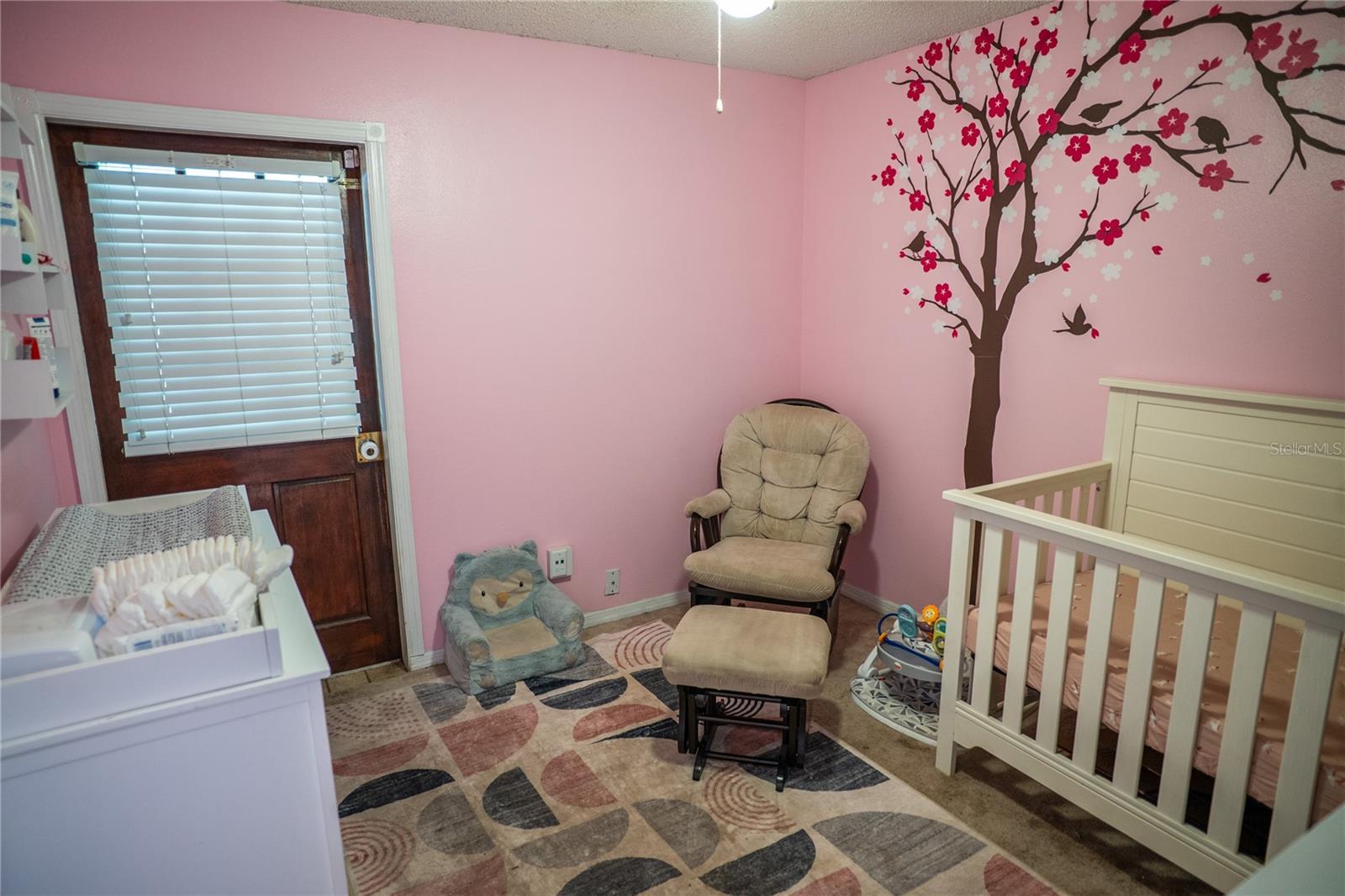 Listing photo id 12 for 7389 Hollow Ridge Circle