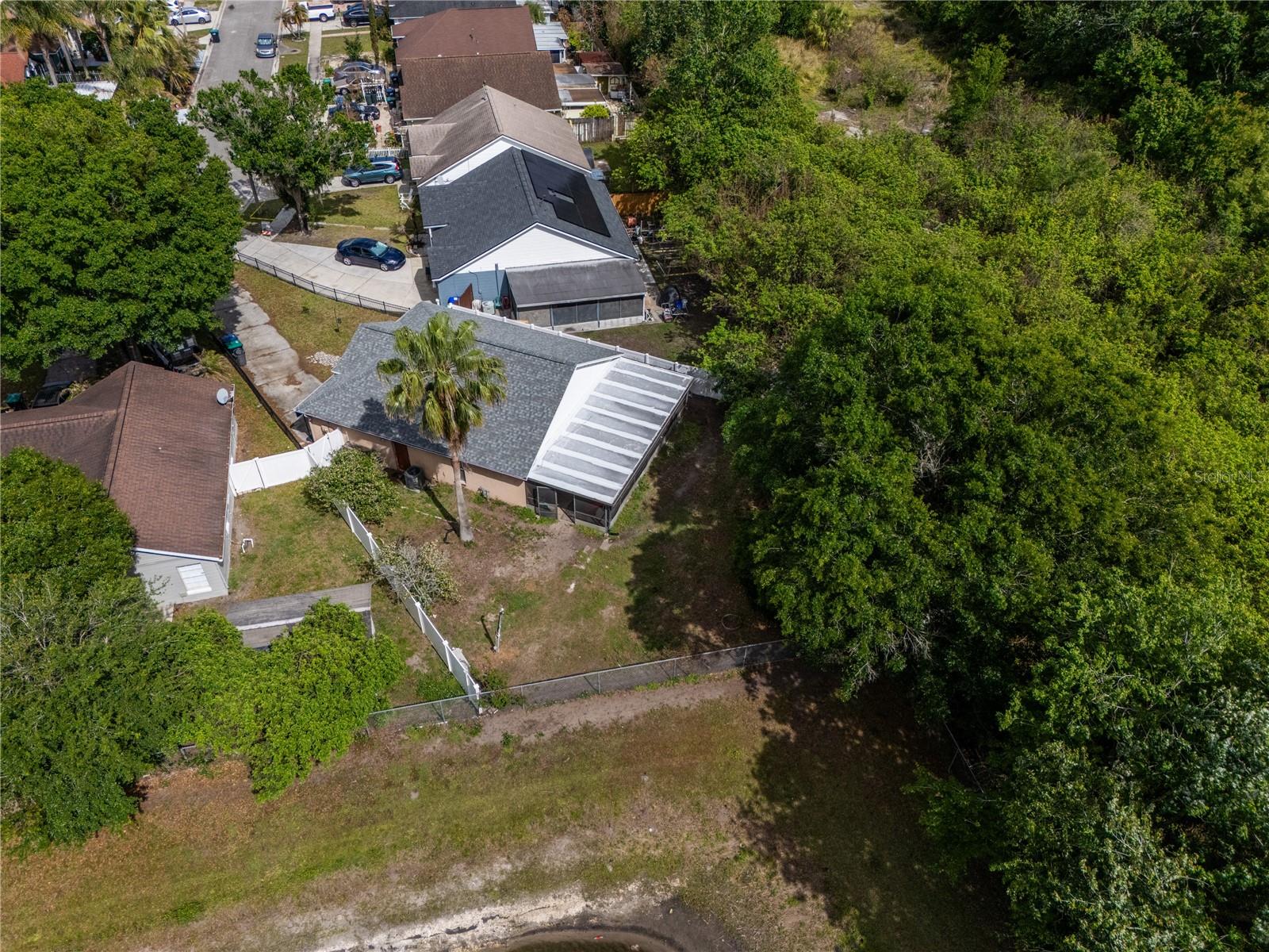 Listing photo id 16 for 7389 Hollow Ridge Circle