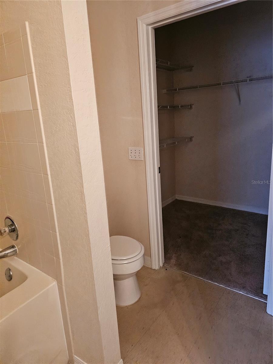 Image 18 of 18 For 5979 Westgate Drive 1021