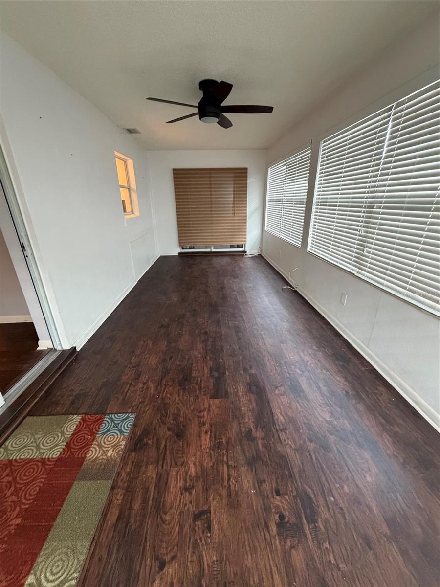 Image 43 of 50 For 1454 Grand Cayman Circle