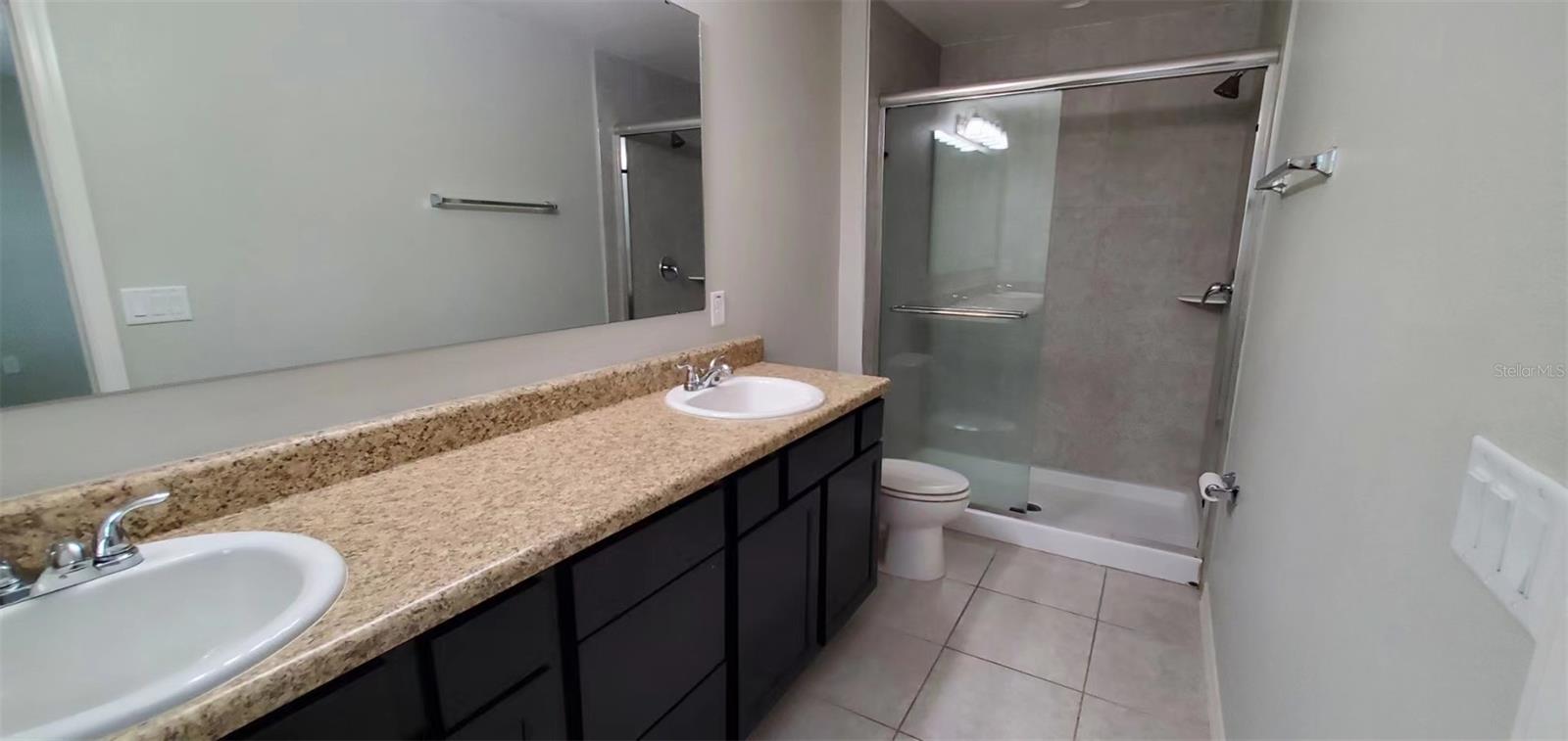 Image 7 of 13 For 224 Primrose Drive