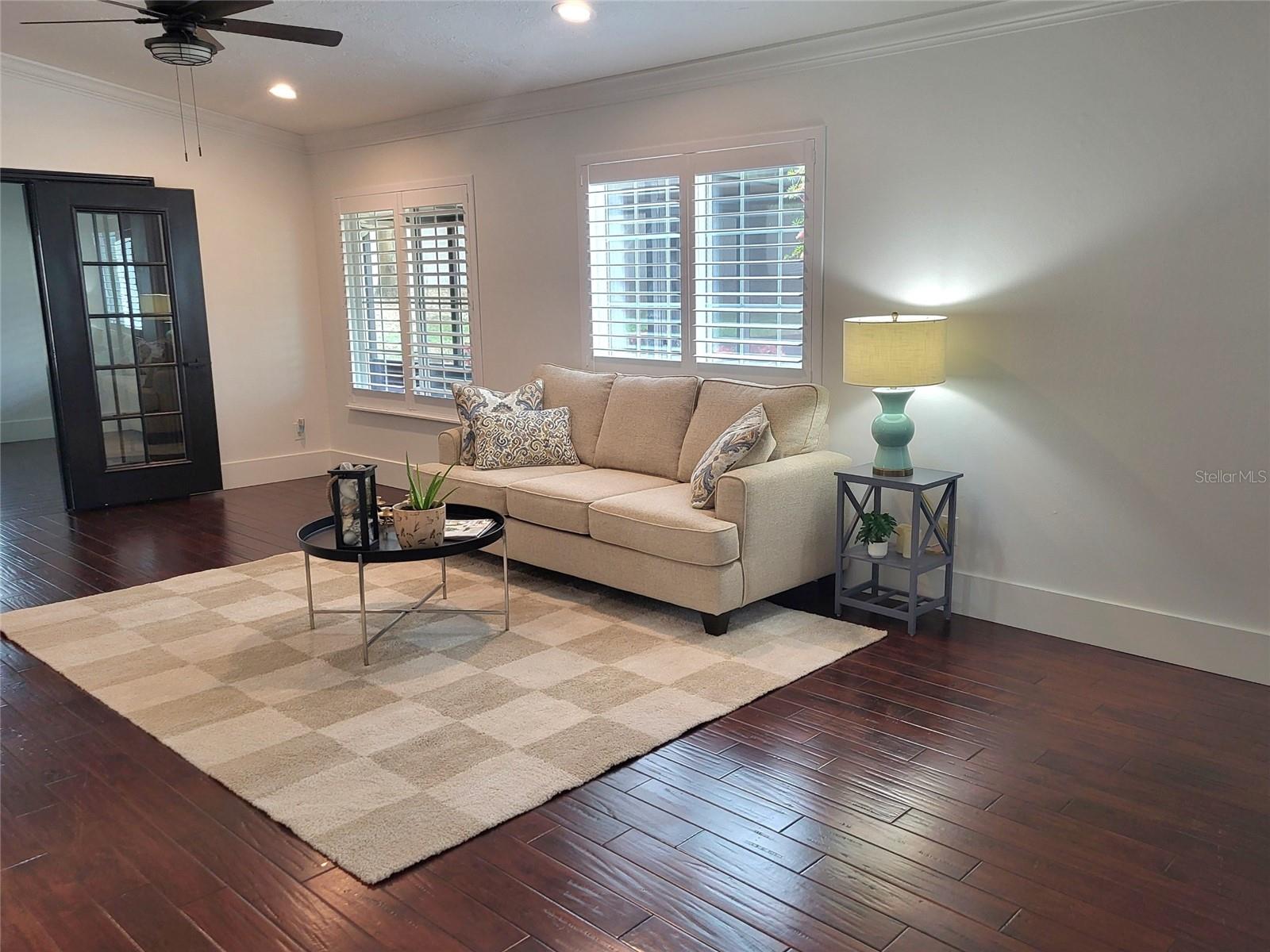 Image 10 of 41 For 941 Norfolk Court