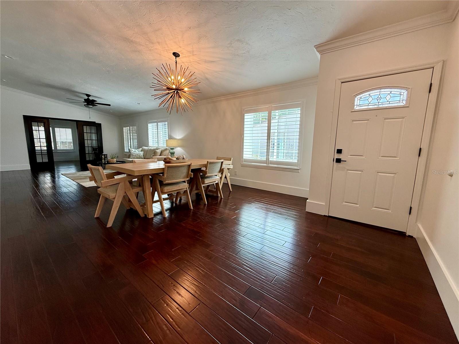 Image 12 of 41 For 941 Norfolk Court