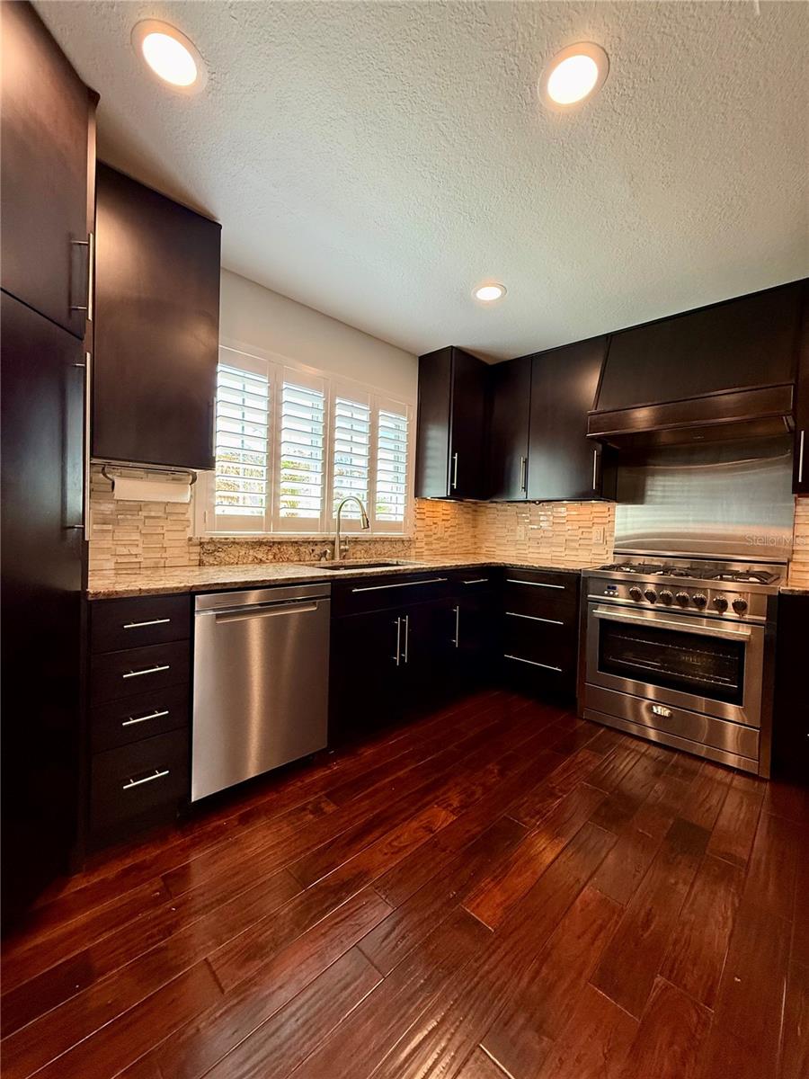 Image 2 of 41 For 941 Norfolk Court