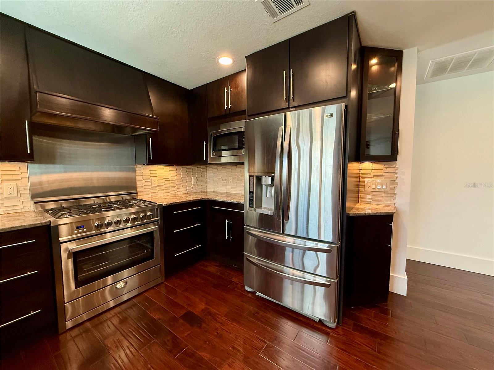 Image 3 of 41 For 941 Norfolk Court