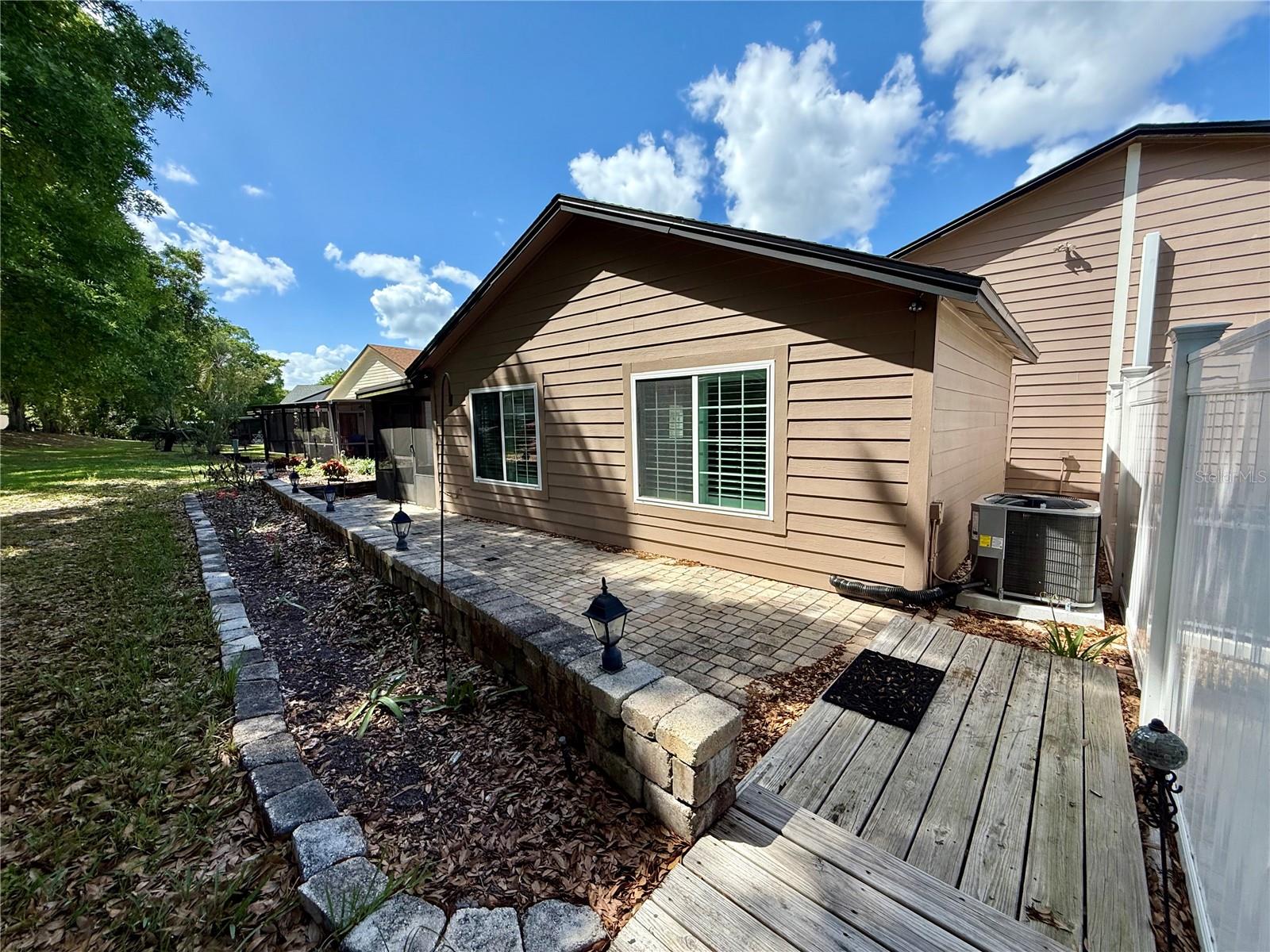 Image 36 of 41 For 941 Norfolk Court