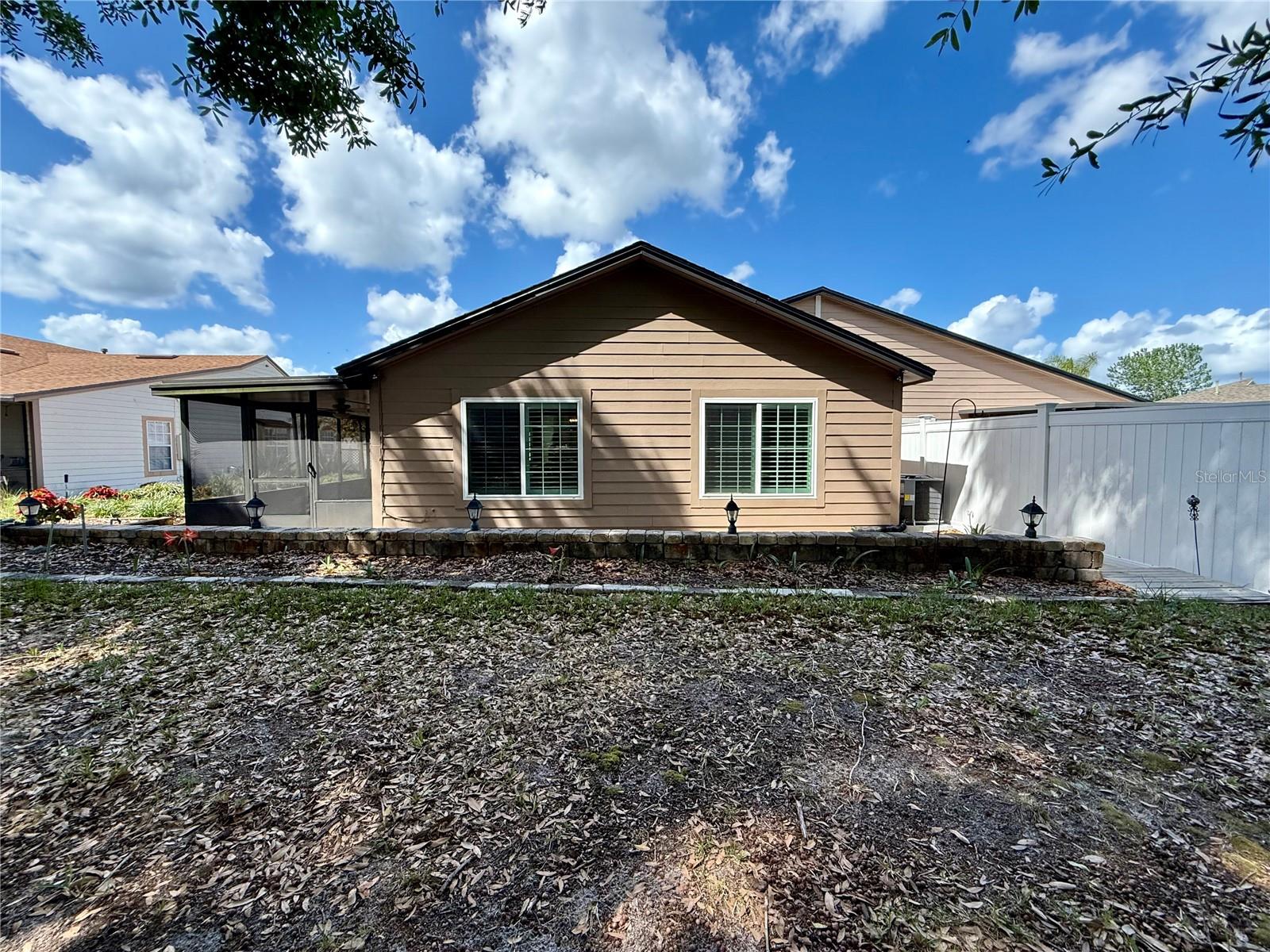 Image 37 of 41 For 941 Norfolk Court