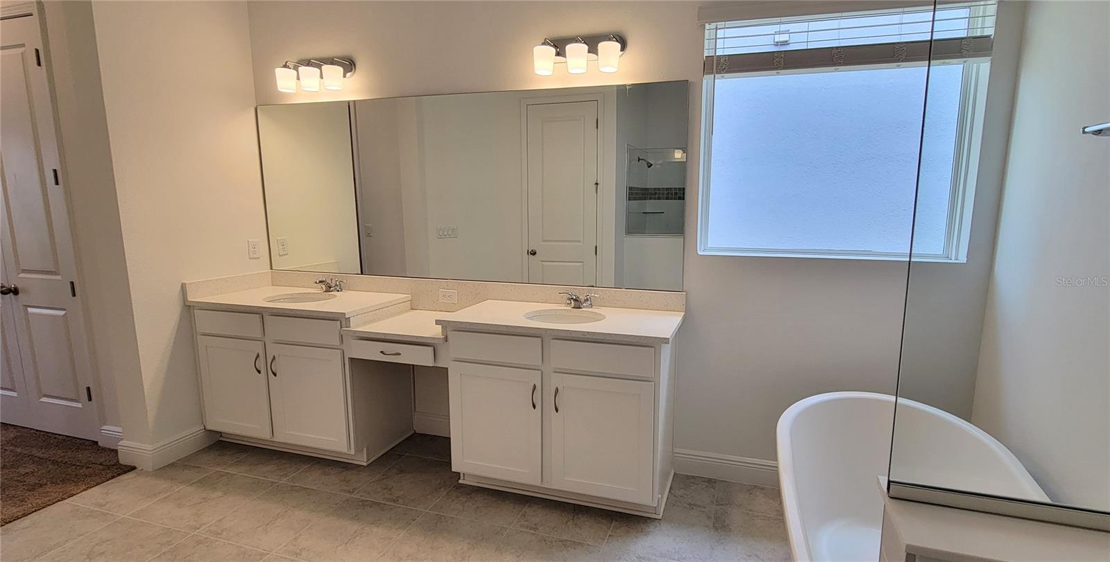 Image 16 of 34 For 15142 Lake Bessie Loop