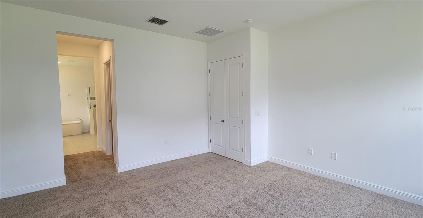 Image 18 of 34 For 15142 Lake Bessie Loop