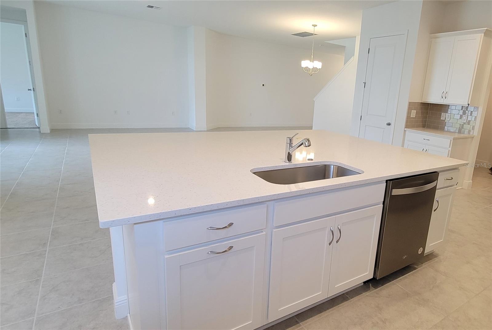 Image 23 of 34 For 15142 Lake Bessie Loop