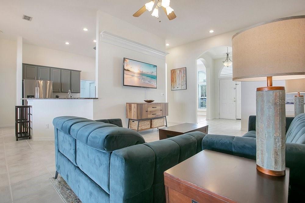 Image 8 of 37 For 3725 Aldergate Place