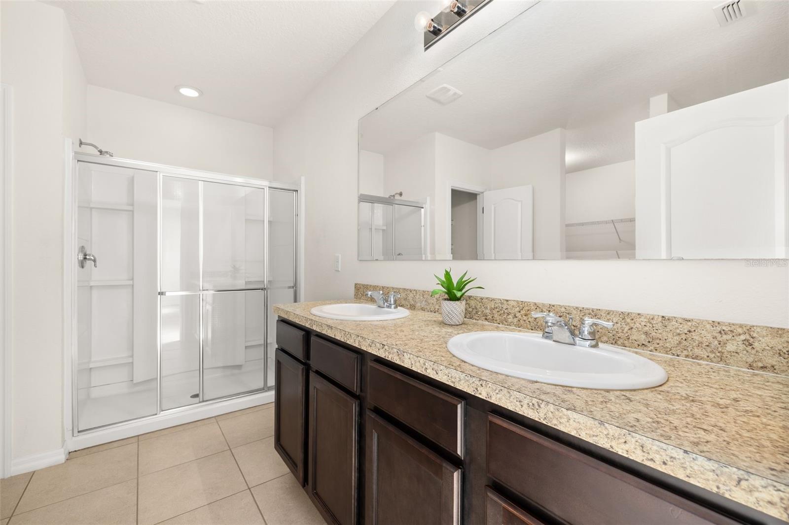 Image 24 of 57 For 1325 Cypress Ridge Loop