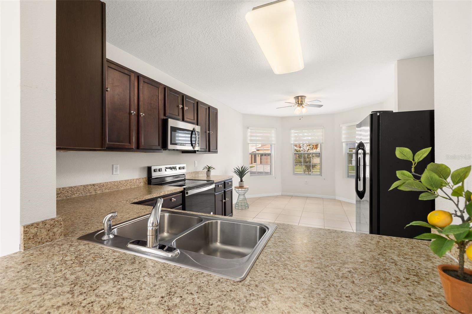 Image 9 of 57 For 1325 Cypress Ridge Loop