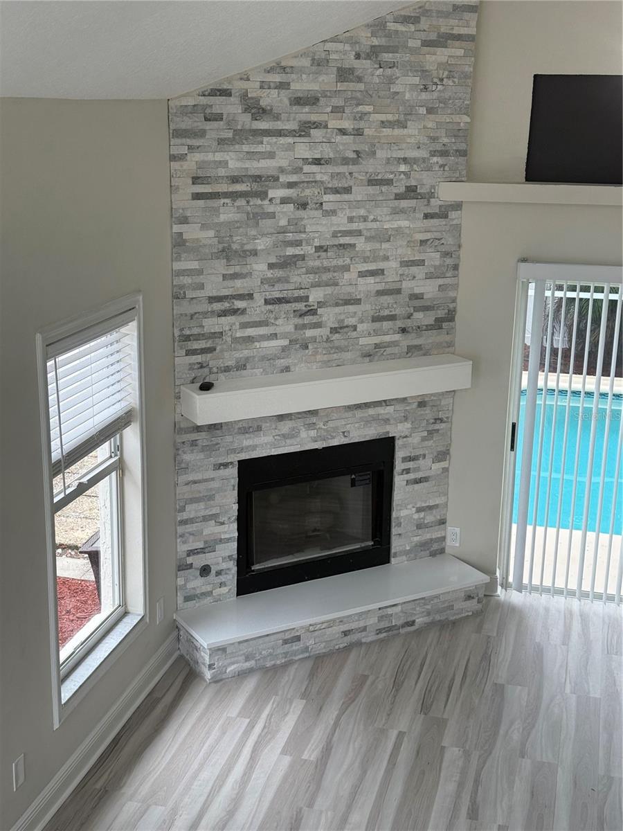 Image 16 of 20 For 10044 Little Teak Street