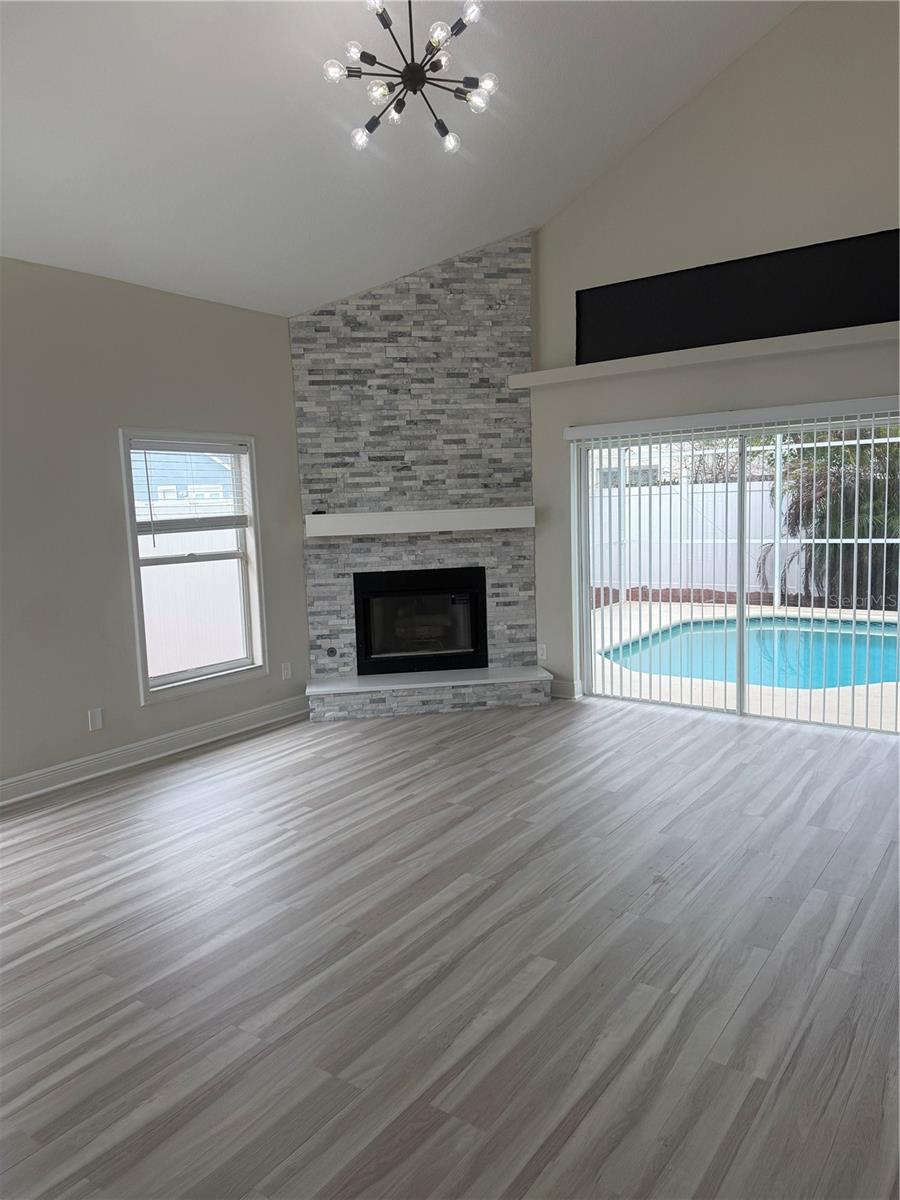 Image 3 of 20 For 10044 Little Teak Street