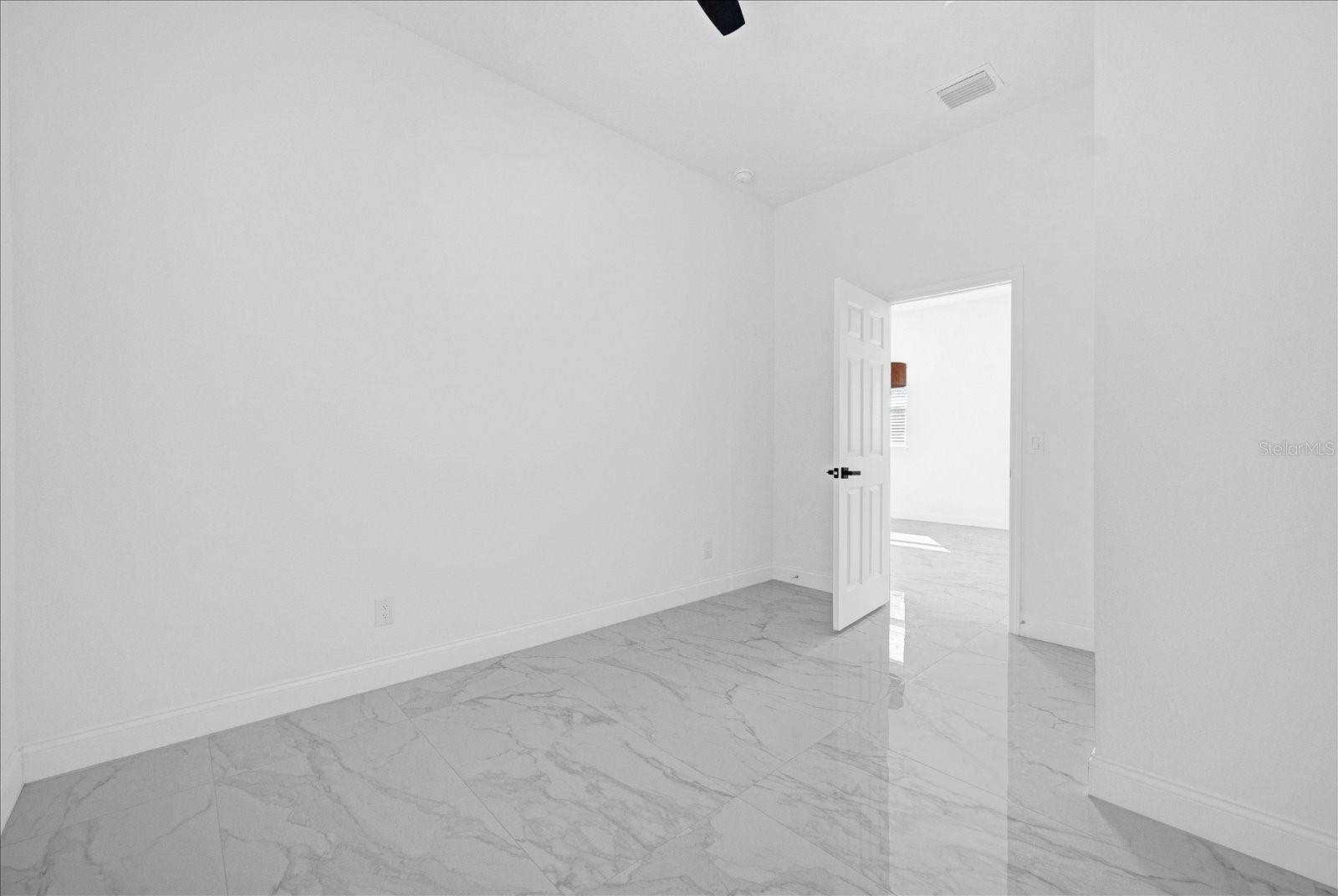 Image 21 of 40 For 600 Lakewood Avenue