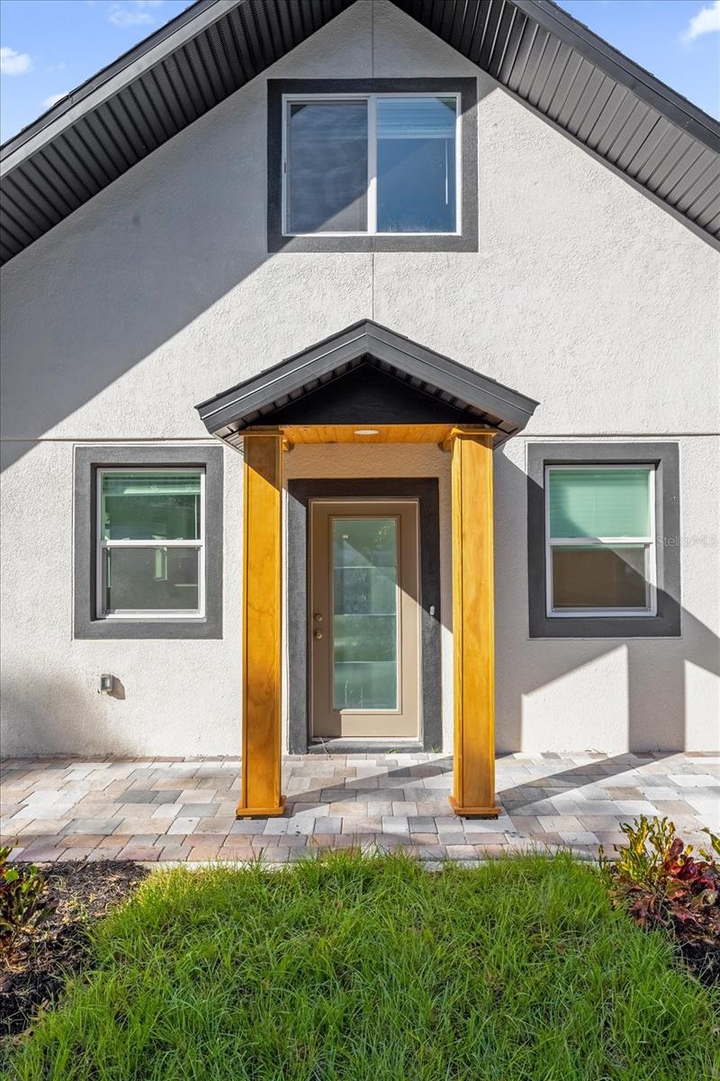 Image 3 of 40 For 600 Lakewood Avenue