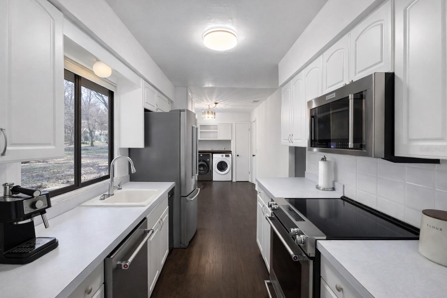 Image 10 of 22 For 710 Briarwood Drive