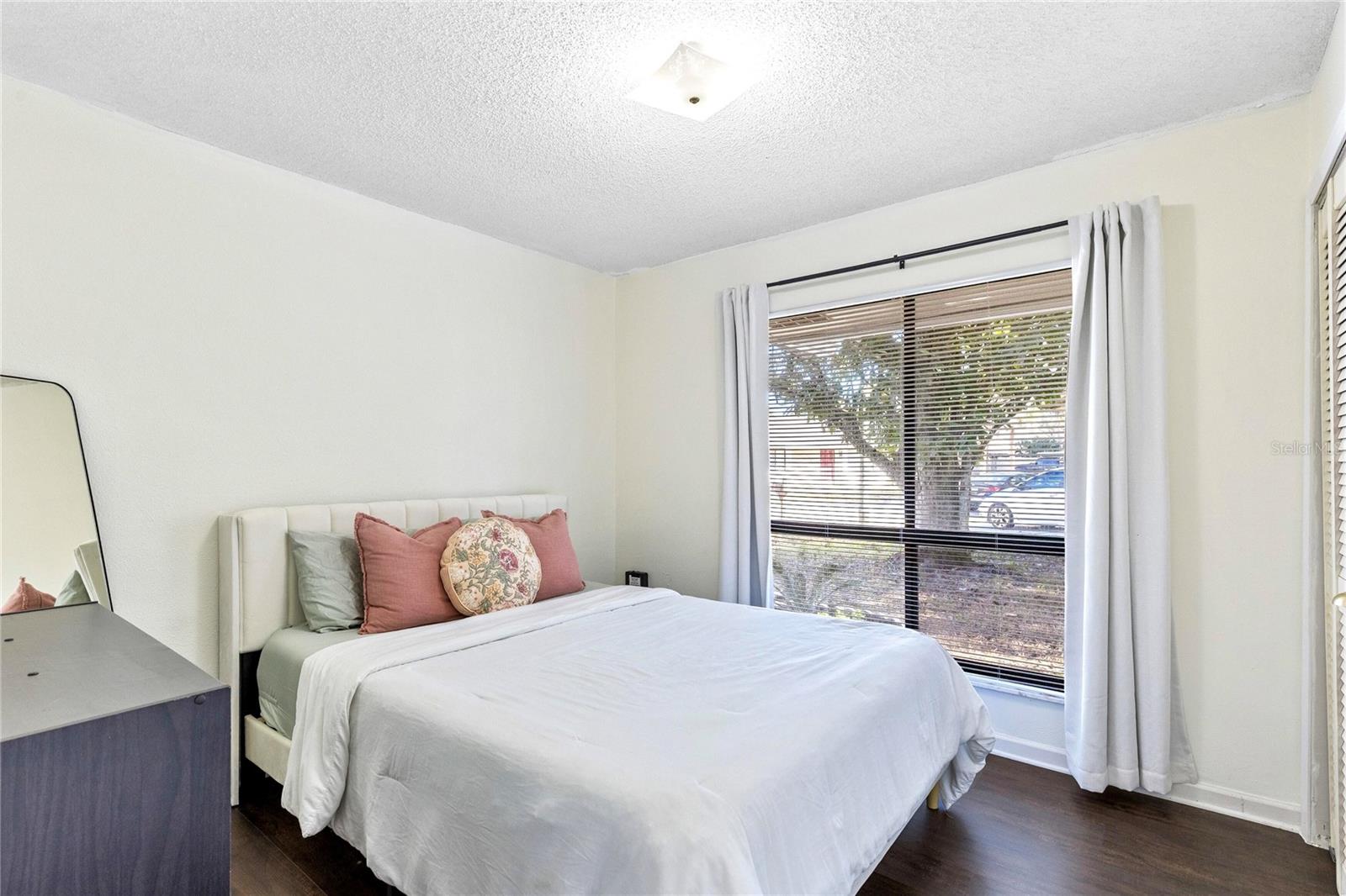 Image 15 of 22 For 710 Briarwood Drive