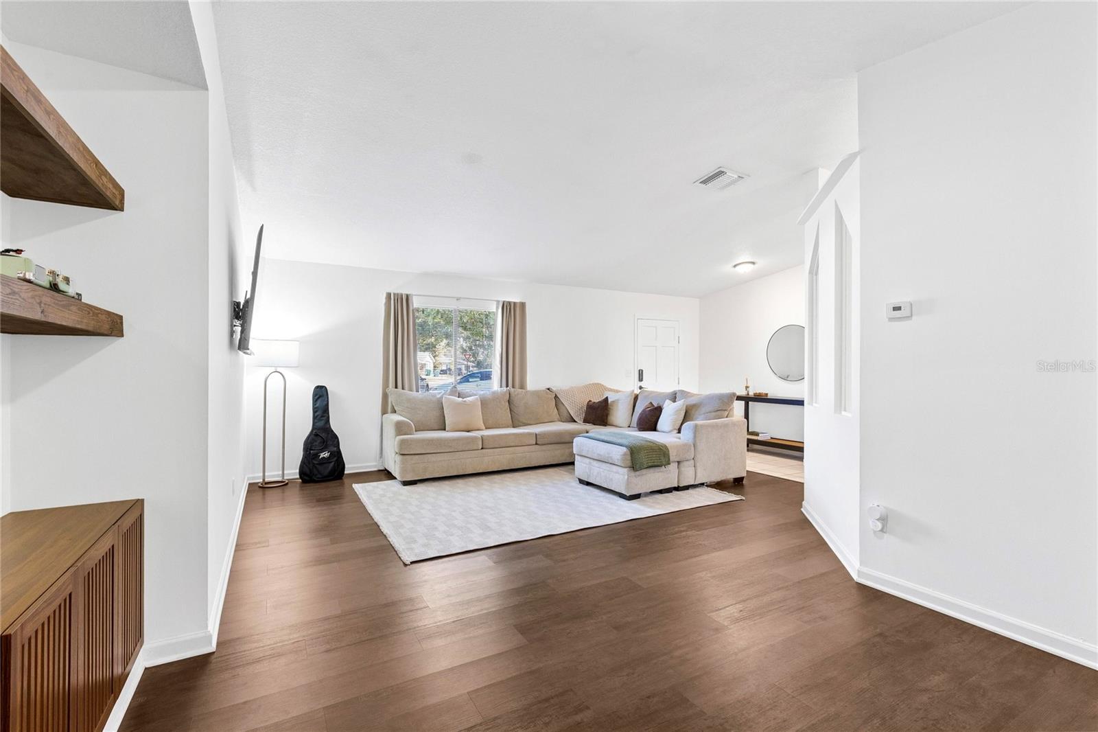 Image 4 of 22 For 710 Briarwood Drive