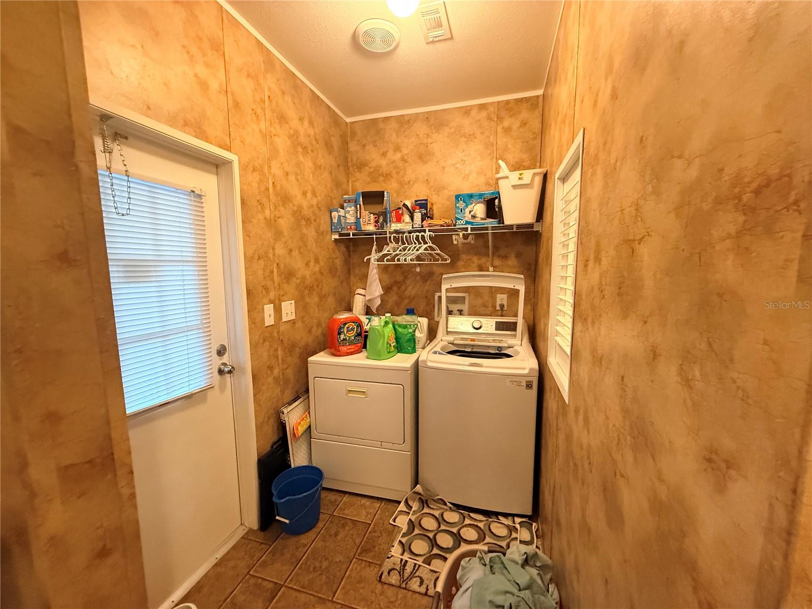 Image 12 of 12 For 21809 Sunset Drive