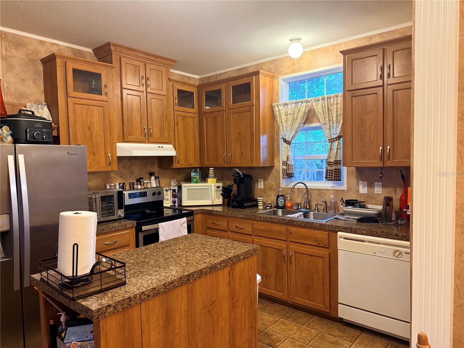 Image 6 of 12 For 21809 Sunset Drive