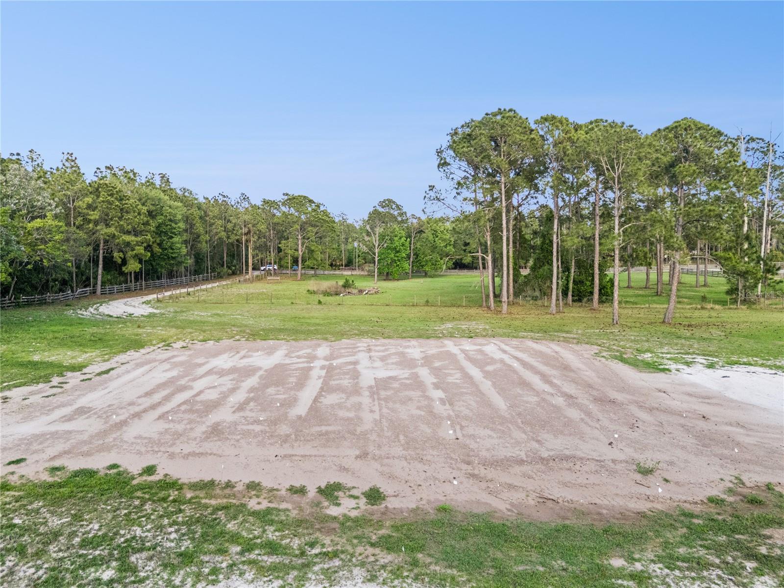 Image 13 of 35 For 110 Wild Horse Run